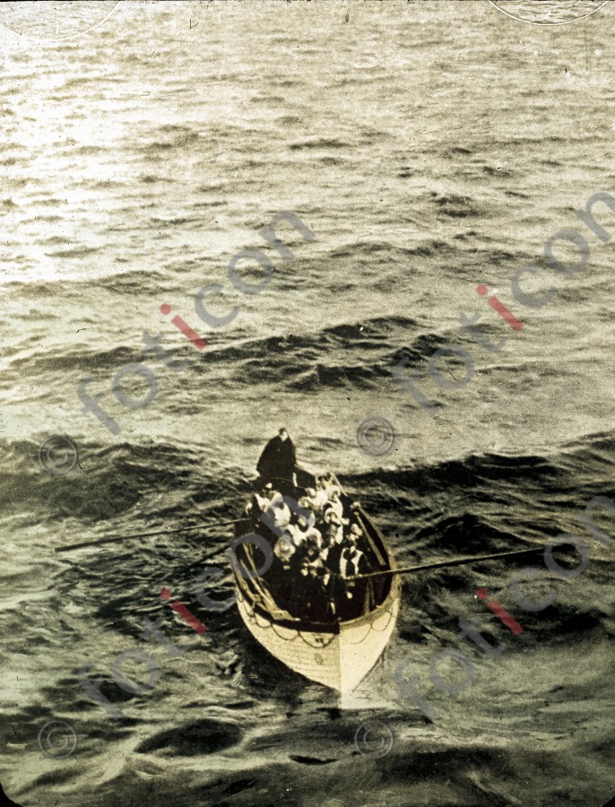 Rettungsboot der RMS Titanic | Lifeboat of the RMS Titanic (simon-titanic-196-051-fb.jpg)
